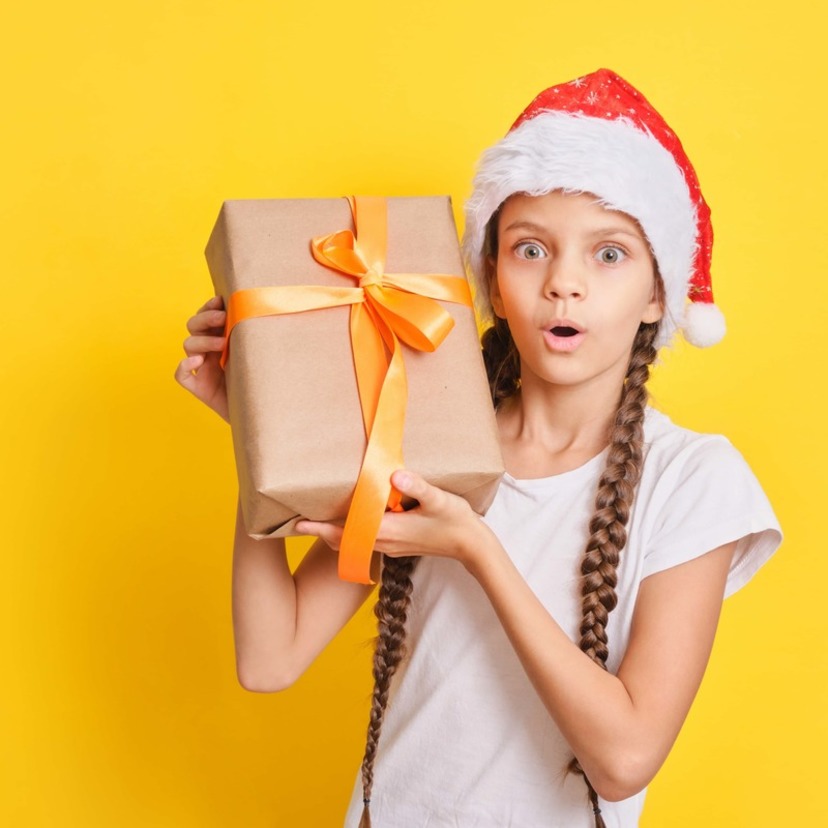 10歳の女の子に喜ばれるクリスマスプレゼント14選｜小学生に大人気なアイテム！