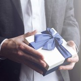 予算2万円！男性へのプレゼントおすすめ13選｜日用品や家電など実用的で上質な品を厳選