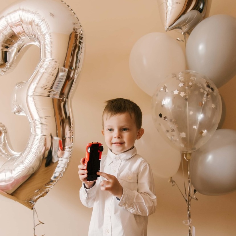 ［3歳］わんぱくな男の子に贈りたい誕生日プレゼントおすすめ10選。人気おもちゃをご紹介！