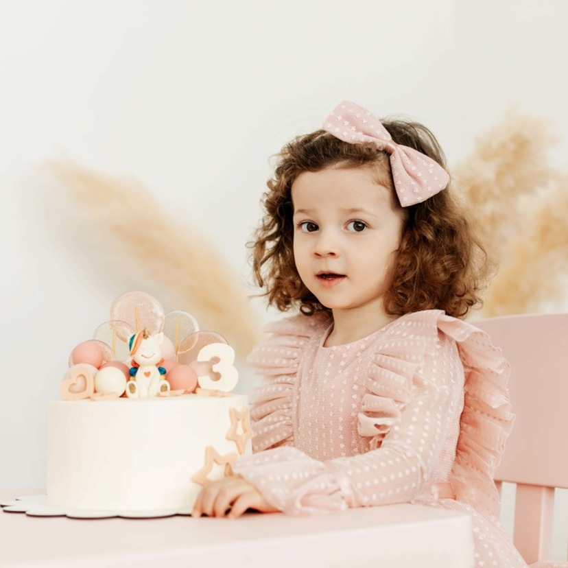 【3歳】女の子に贈りたい誕生日プレゼントおすすめ10選。プリンセスやおままごとなどご紹介！