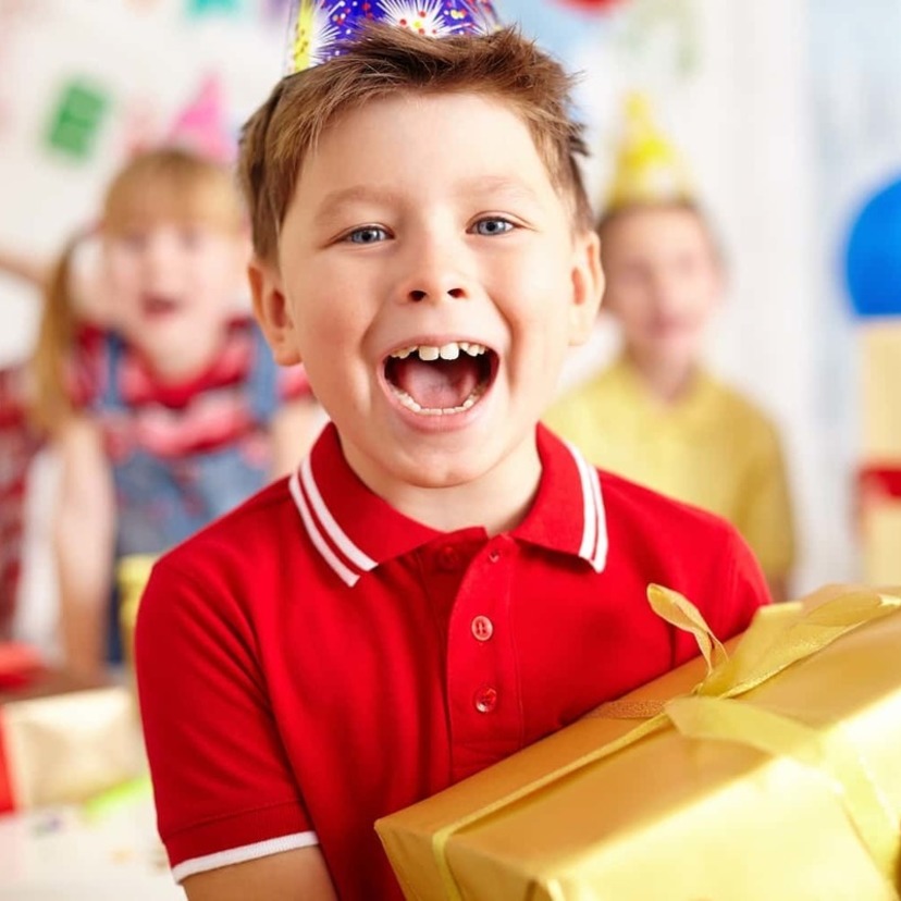 8歳の男の子が喜ぶ誕生日プレゼント15選｜人気のおもちゃから知育玩具までを厳選