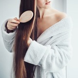 人気の高級ヘアブラシ14選｜とかすだけで髪が生まれ変わる極上ブラシ！