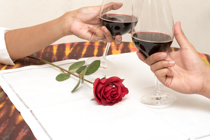 プレゼントにぴったりな花瓶17選 おしゃれでセンスのいい花瓶をお祝いに ぐらんざ