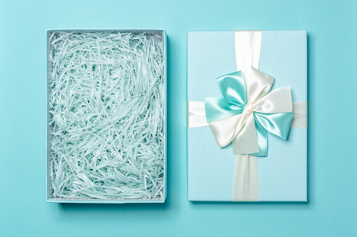 結婚祝いに喜ばれるティファニーのギフト13選 食器類からインテリア雑貨まで ぐらんざ