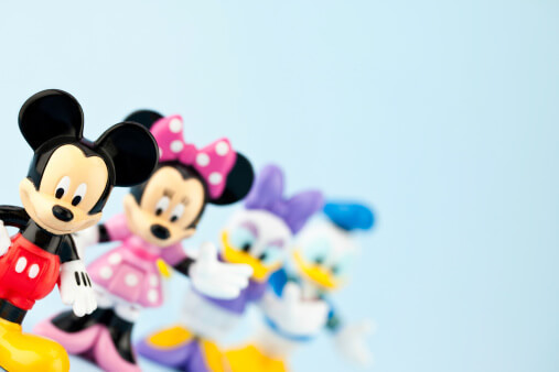 大好きなディズニーの出産祝いおすすめ10選 おむつケーキからおもちゃ ブランケットまで ぐらんざ
